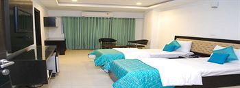 Dwarka Palace Samalkha ภายนอก รูปภาพ