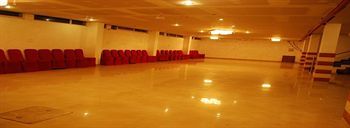 Dwarka Palace Samalkha ภายนอก รูปภาพ